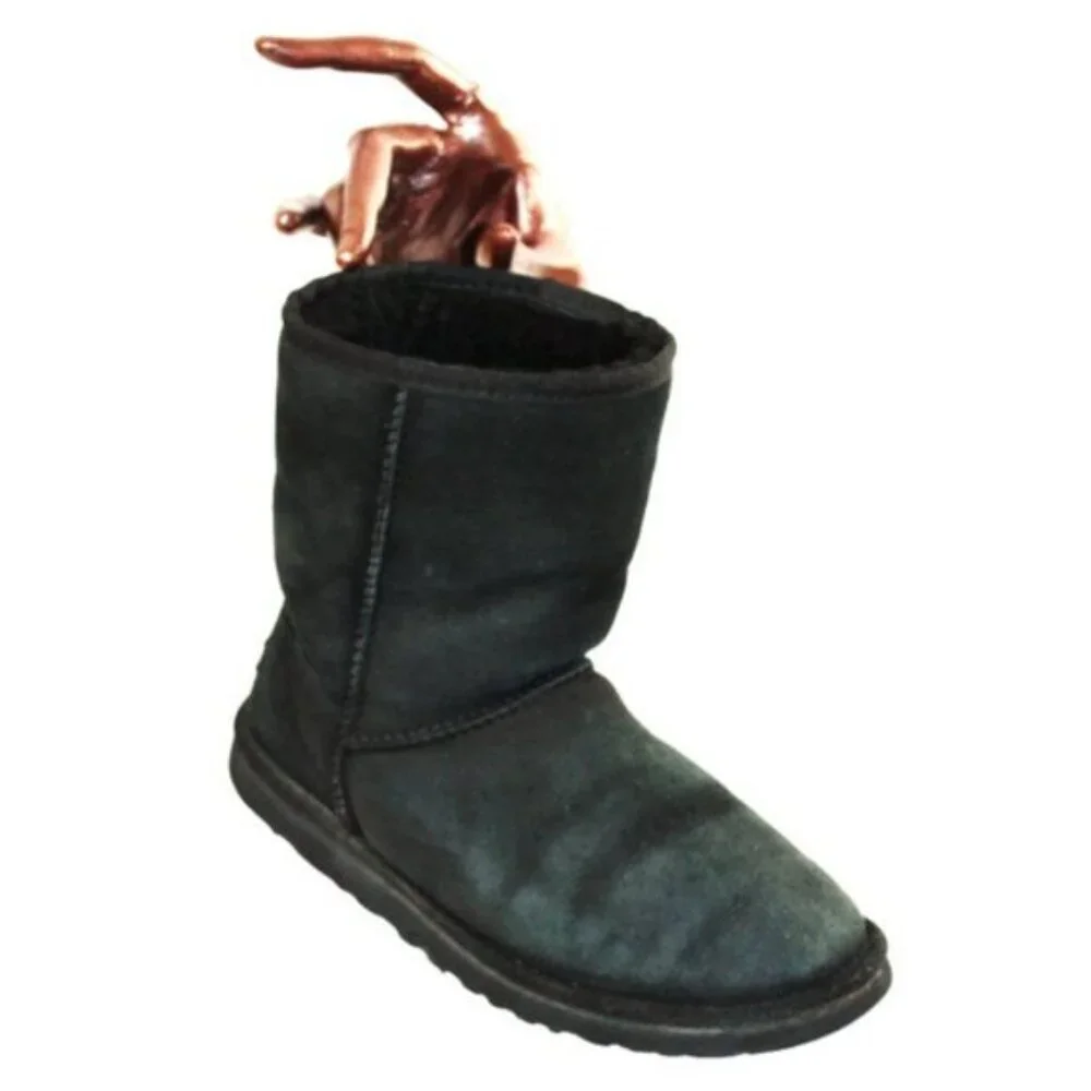 UGG Classic Short II Black Suede Ultra Lightweight Lined Pull-On Boot Size 8